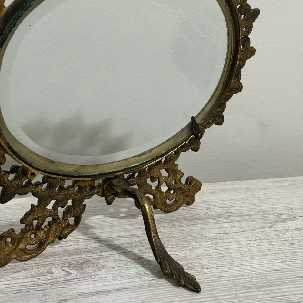 Antique Ornate Oval Picture Frame